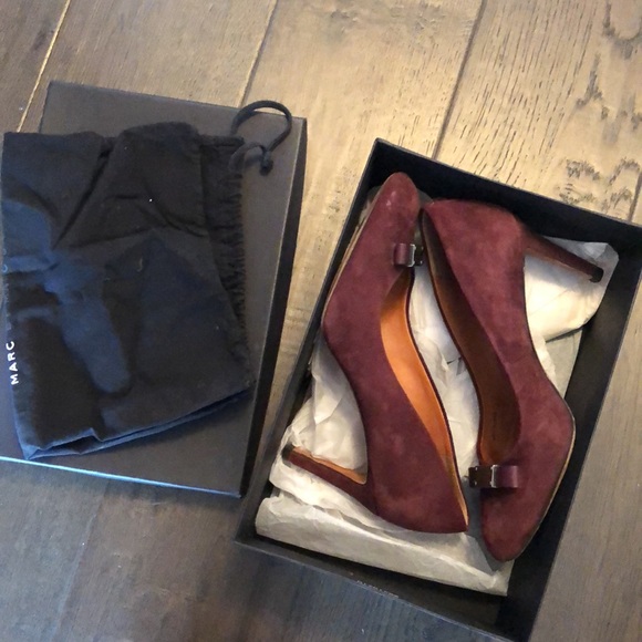 Marc by Marc Jacobs Bordeaux Suede Pumps - Picture 3 of 8